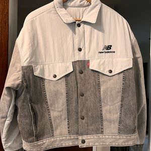 New Balance + Levi’s Trucker Jacket Large